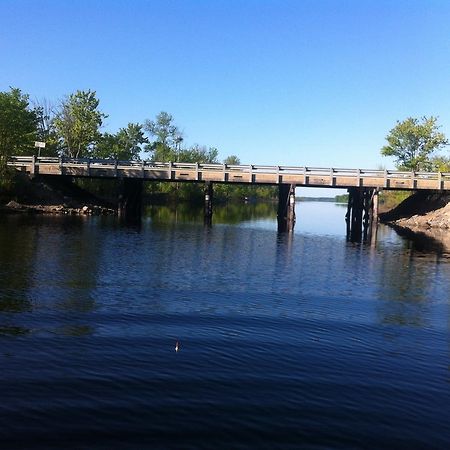 Lake Dalrymple Resort Lagoon City Luaran gambar