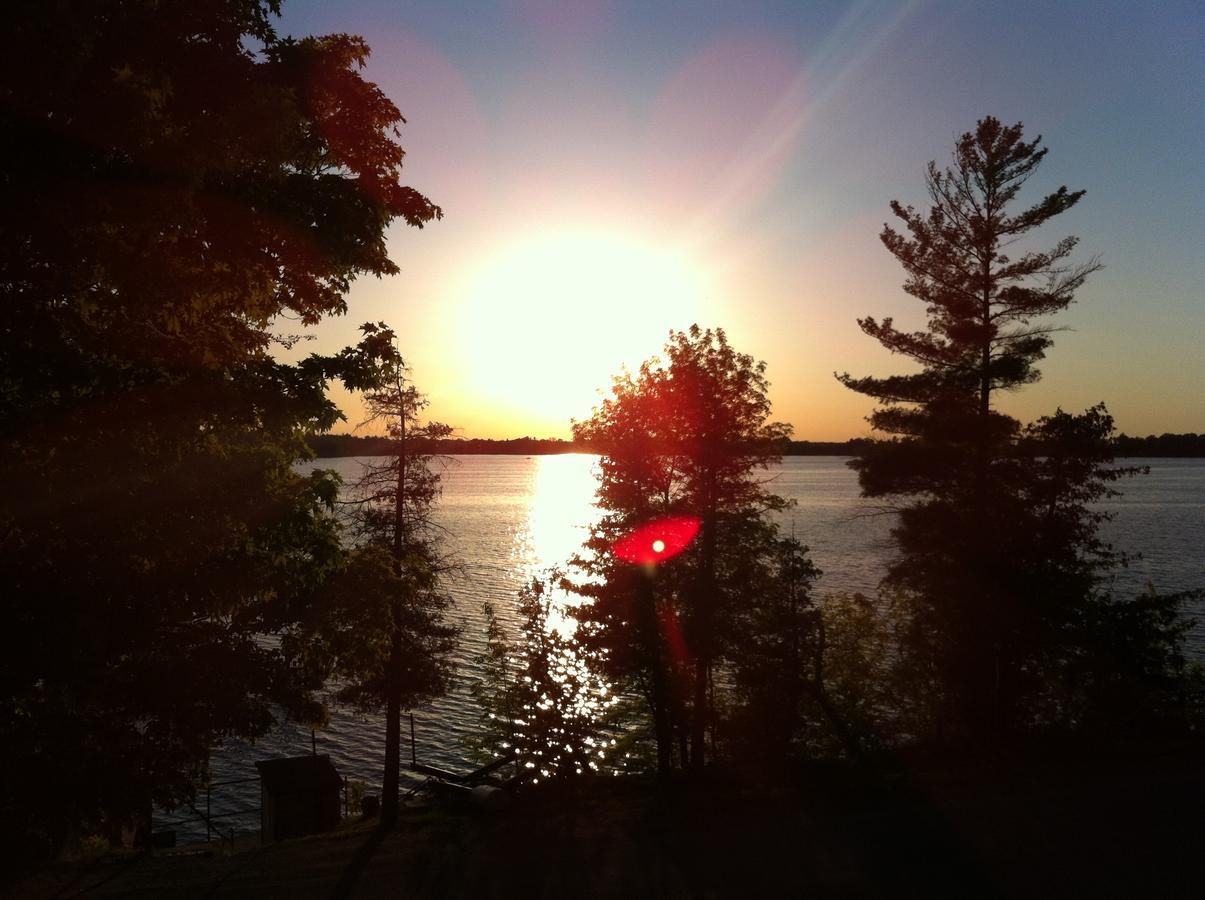 Lake Dalrymple Resort Lagoon City Luaran gambar