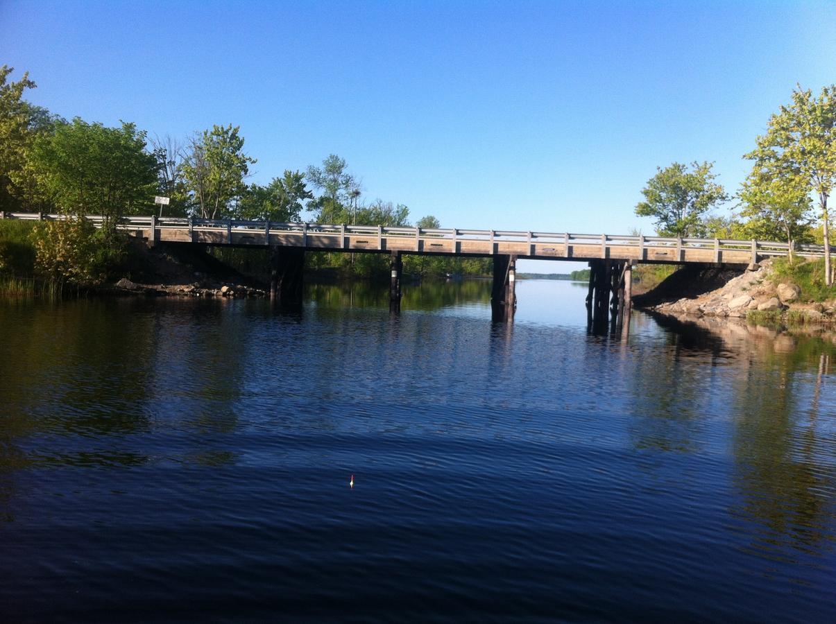 Lake Dalrymple Resort Lagoon City Luaran gambar